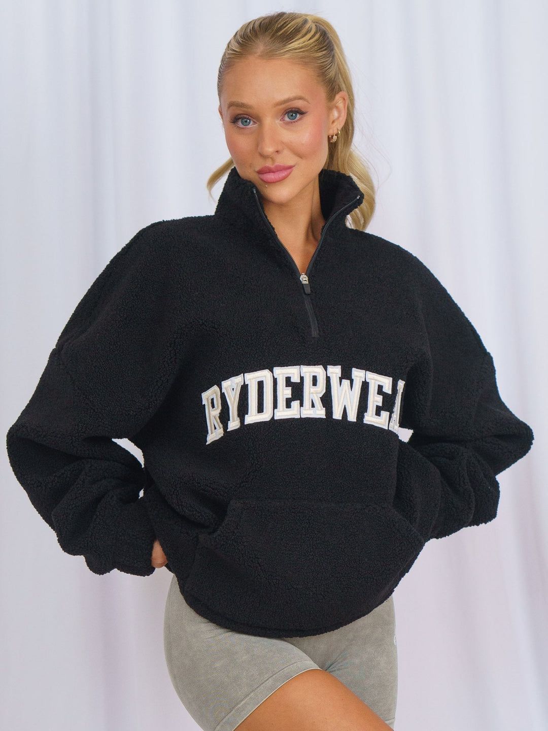 Толстовка UNISEX Teddy Jumper Black