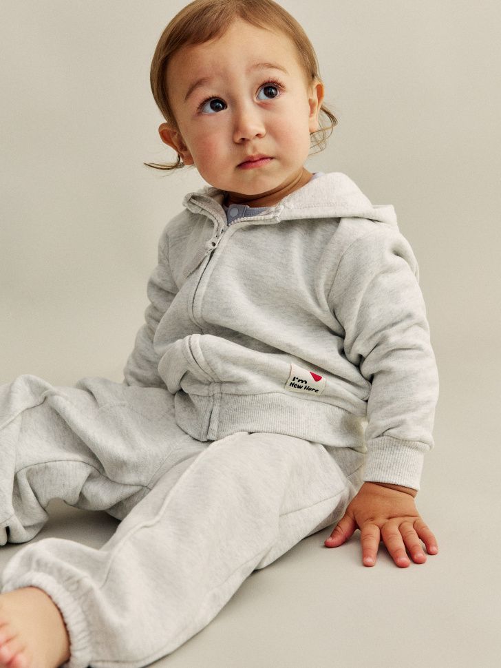 Базовая толстовка на молнии для малышей
