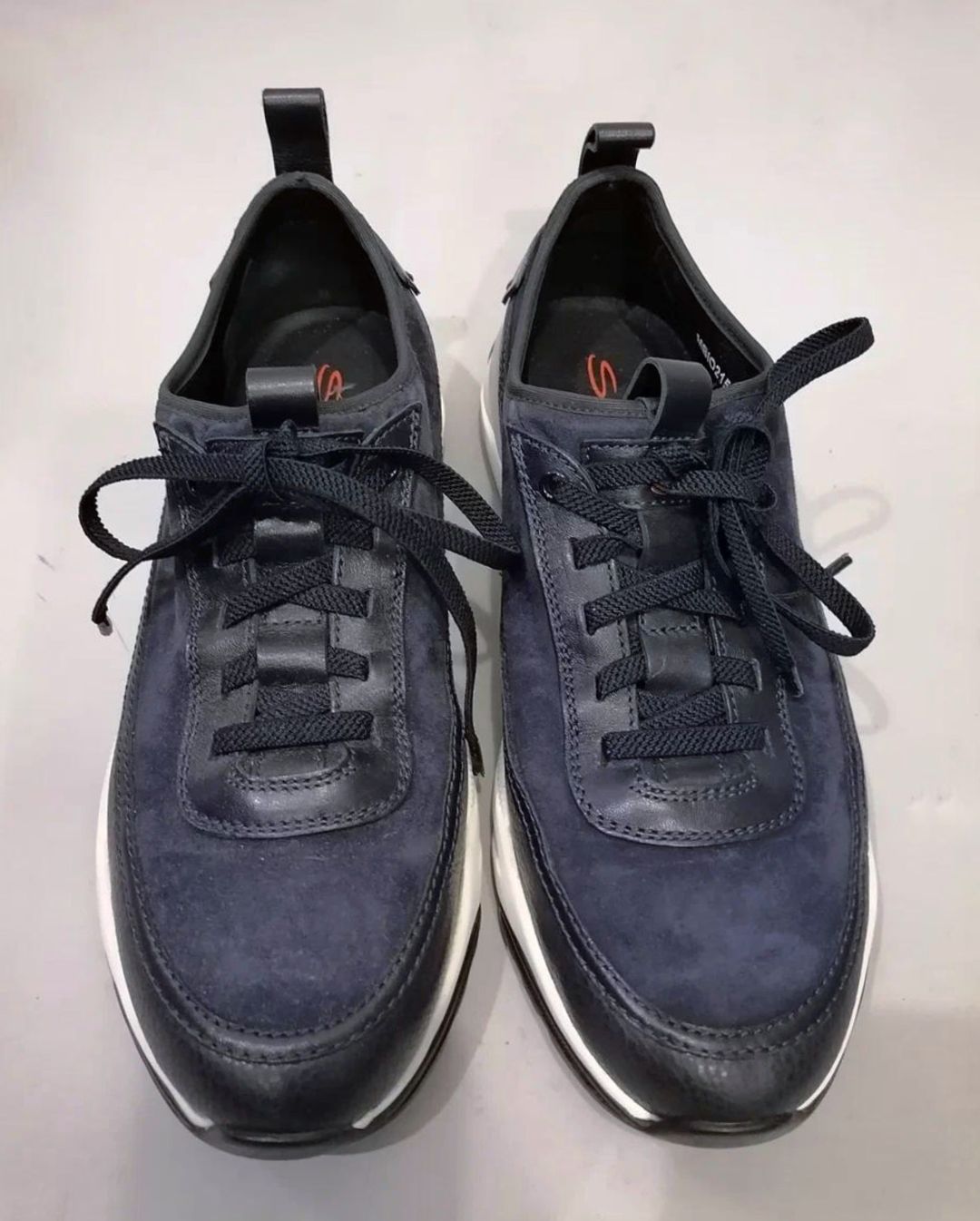 Кроссовки Santoni