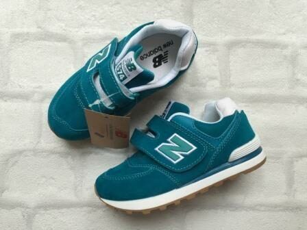 Детские New Balance 574 зеленые с буквой N