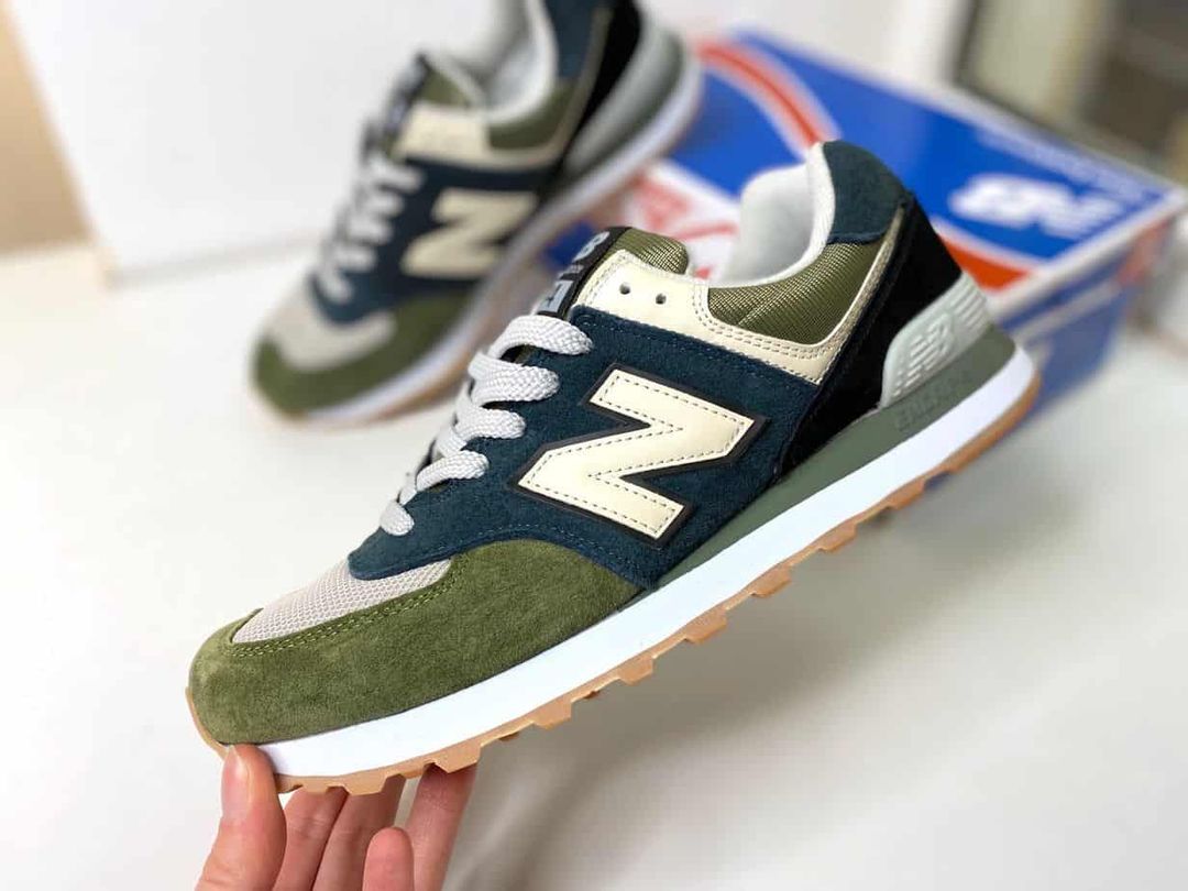 New Balance 574 зеленые с синим